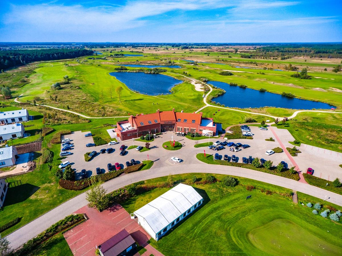 Golf Course - Sobienie Królewskie Golf & Country Club